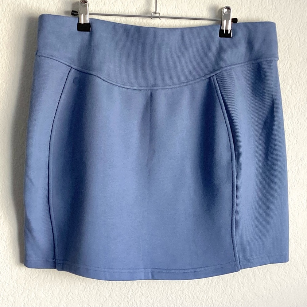 \Lululemon\ NWT Scuba HR Mini Skirt - Picture 8 of 14